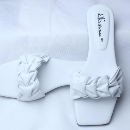 Women's White Glitter Flat Sandals Size Not Listed