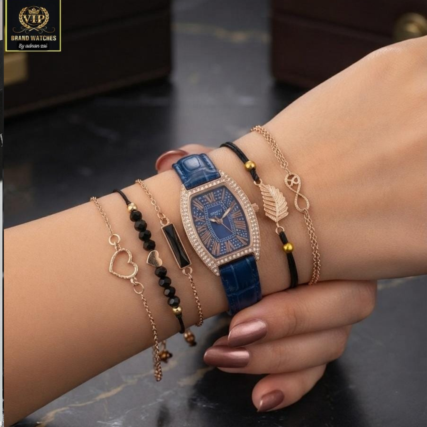 GIRL'S DIAMONDS STONES STRAPS WATCH ⌚