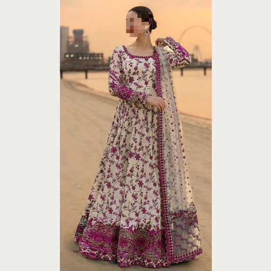 Hania amir viral dress