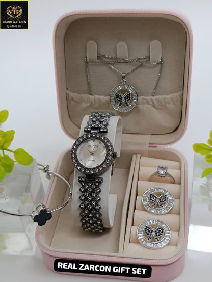 GUCCI GIRLS DIAMOND STONES JEWELRY WATCH ⌚
