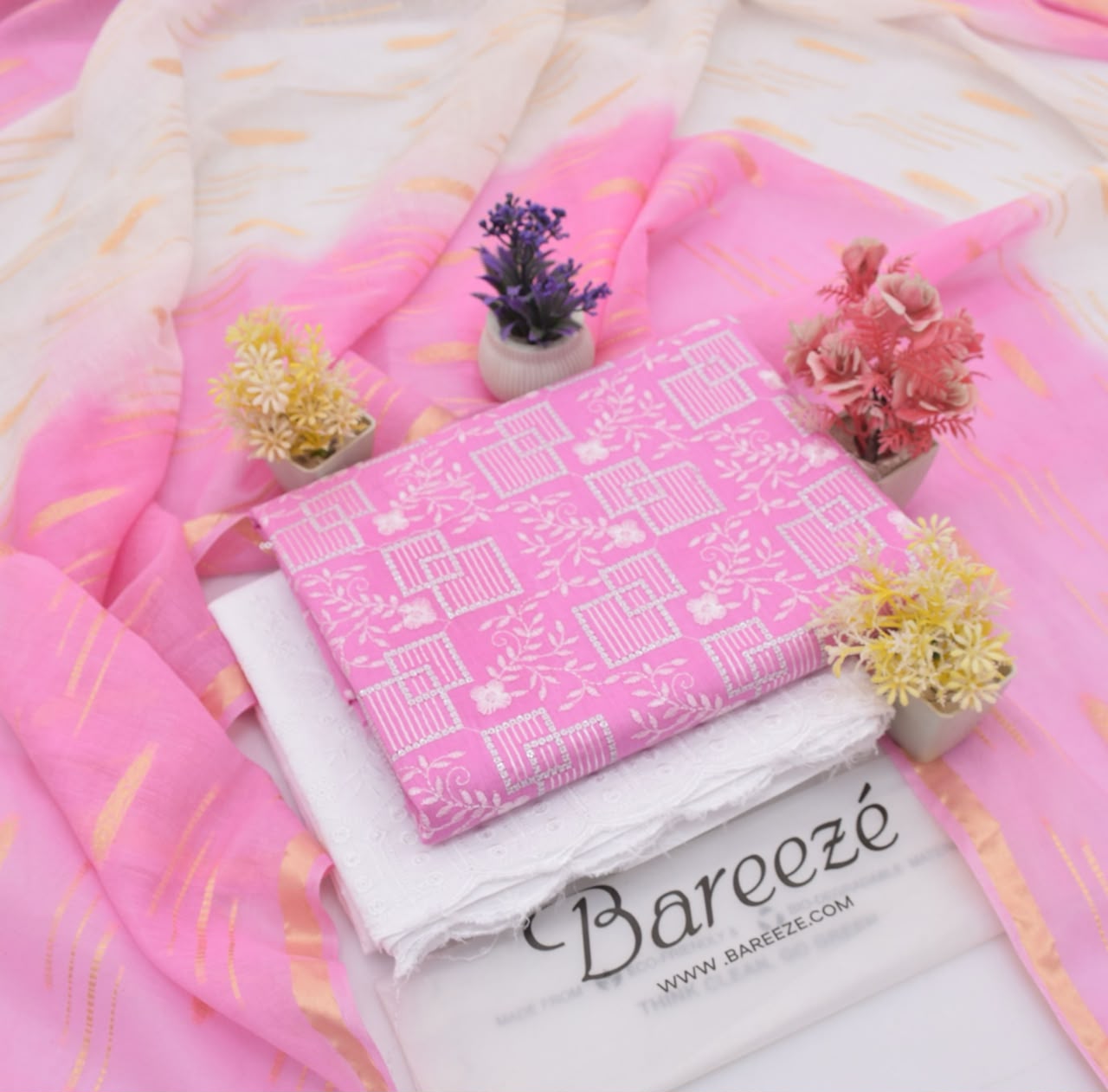 (BAREEZE LAWN)