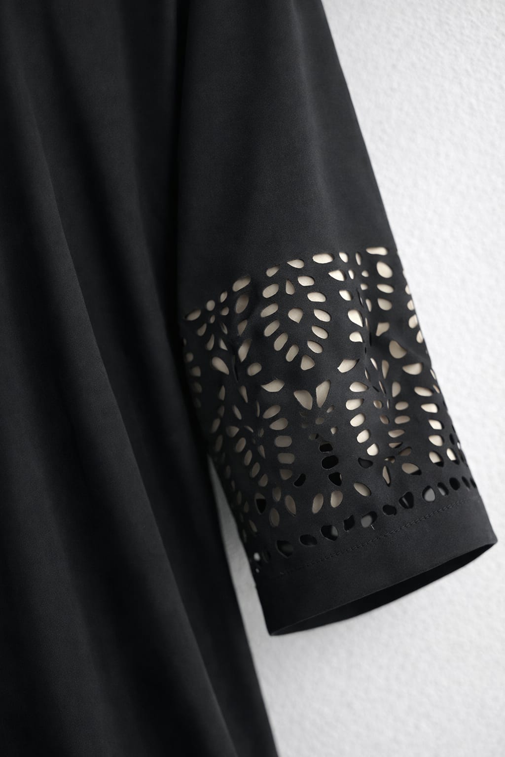 Plain Front Open Abaya with laserCut Sleeves