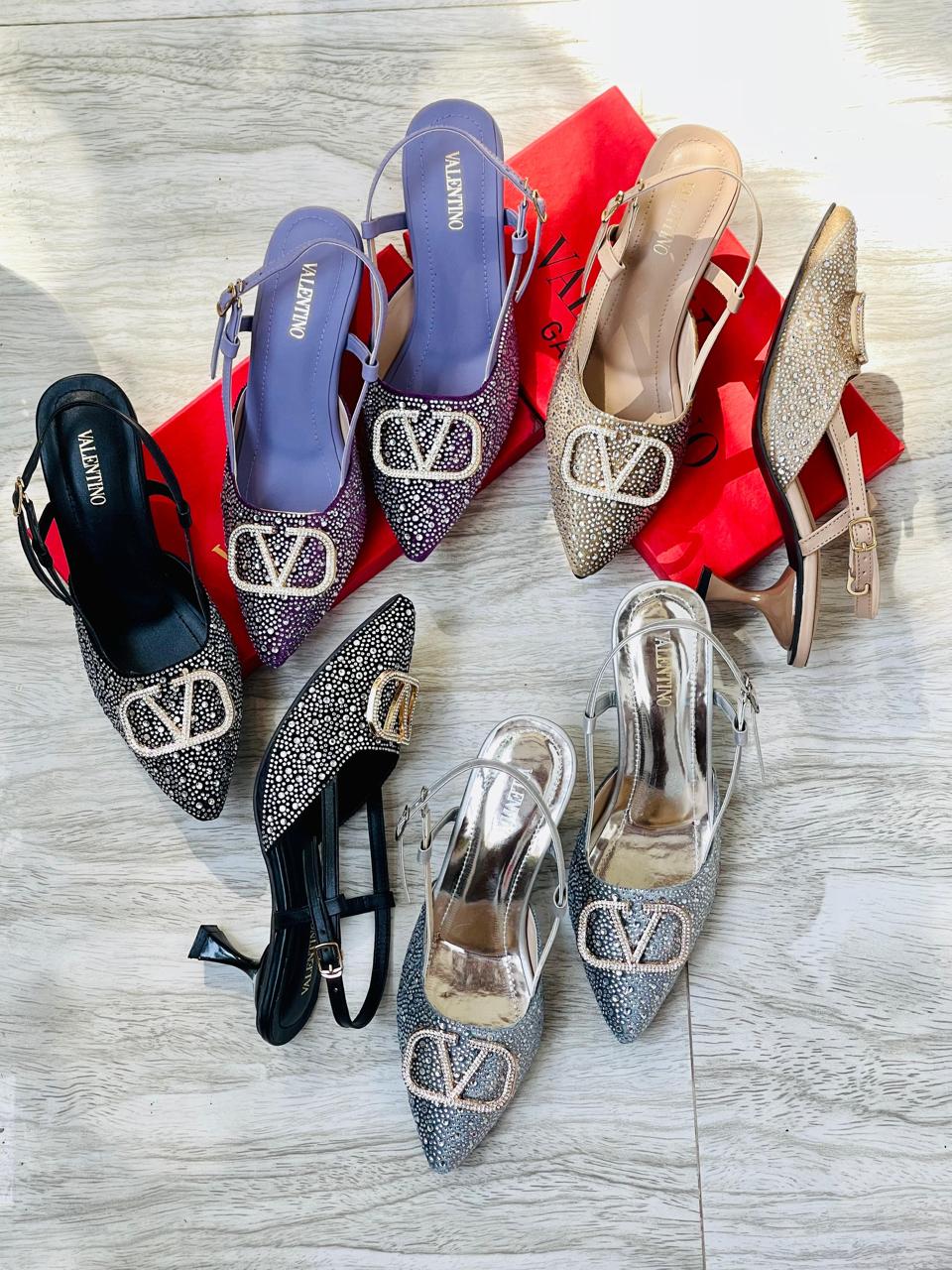 VALENTINO STONE HEELS 👠